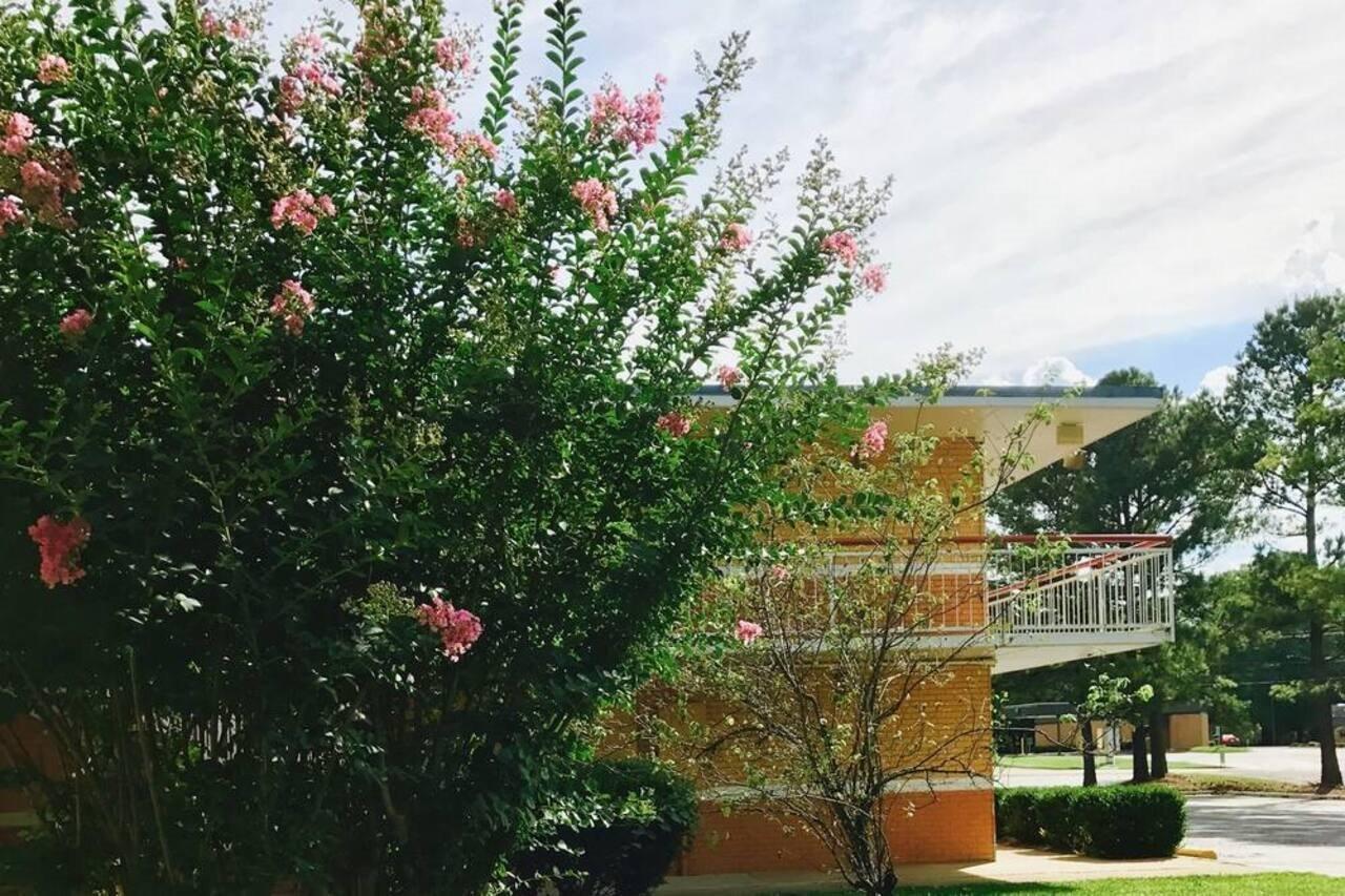 Milan Inn & Suites المظهر الخارجي الصورة