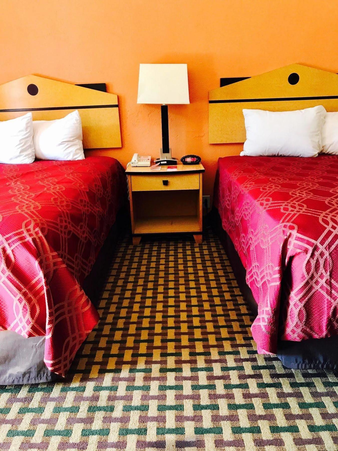 Milan Inn & Suites المظهر الخارجي الصورة