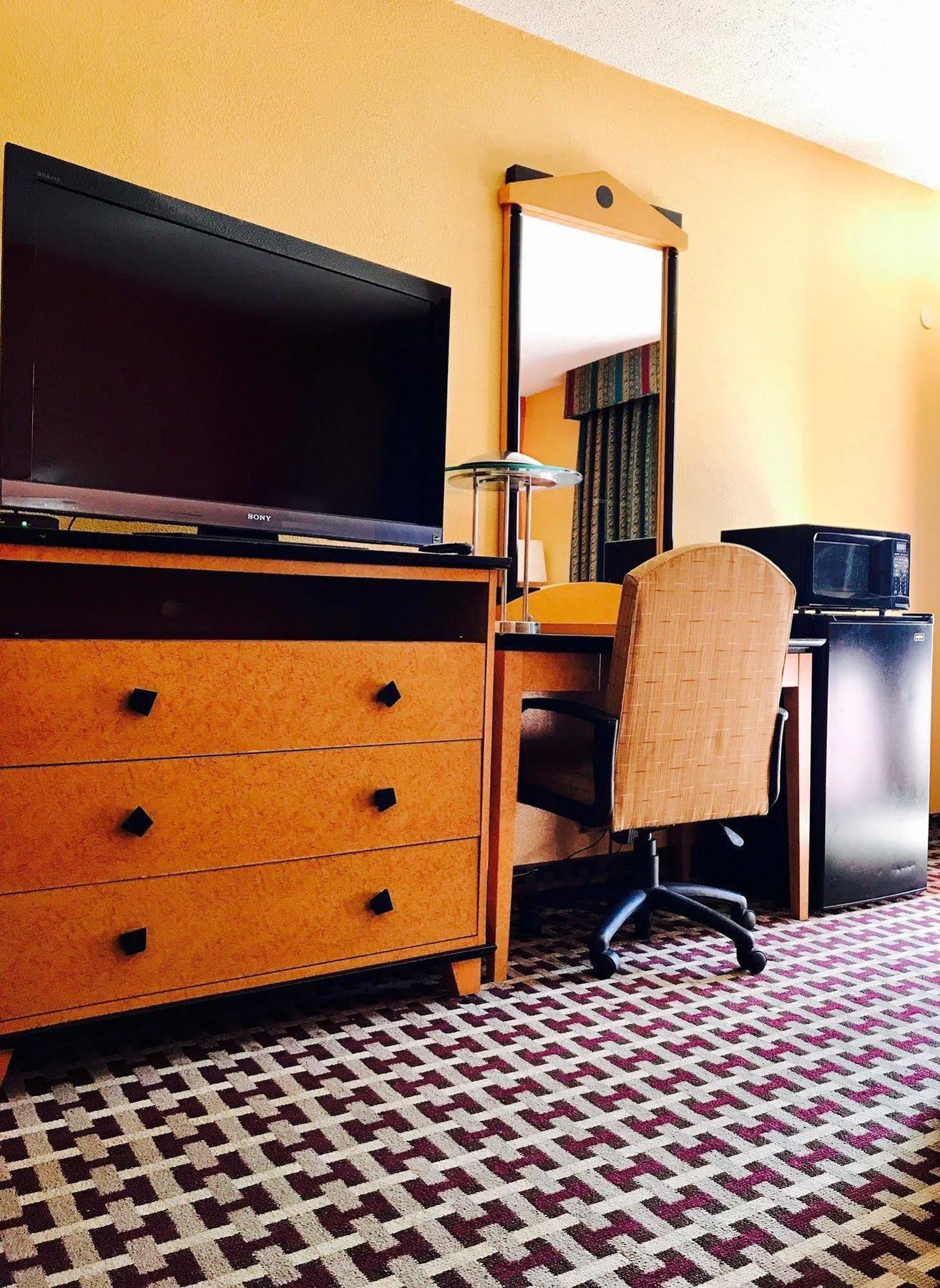 Milan Inn & Suites المظهر الخارجي الصورة