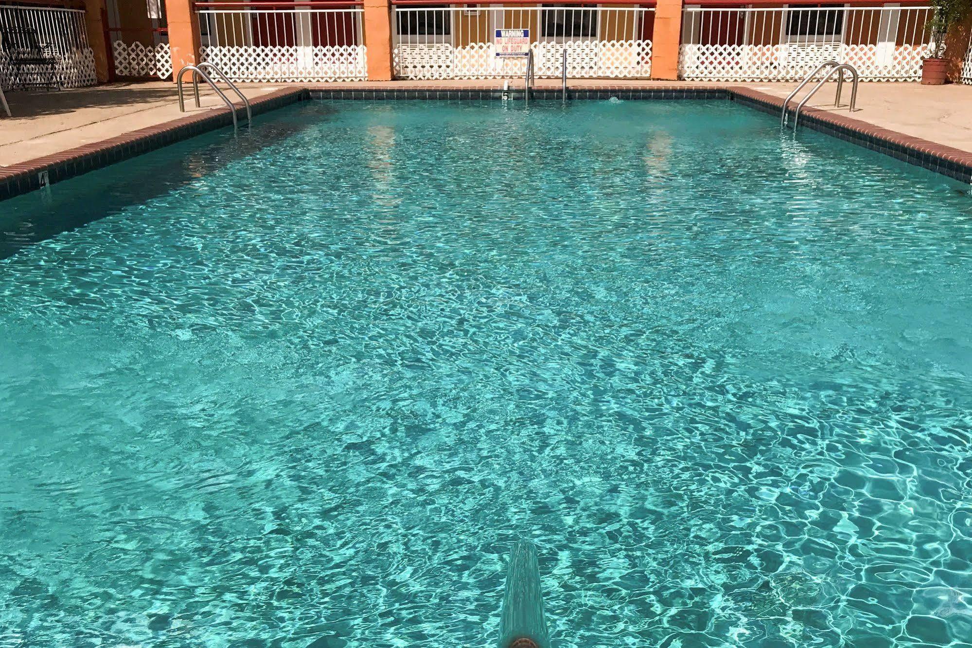 Milan Inn & Suites المظهر الخارجي الصورة